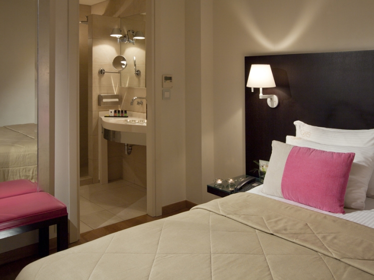 O & B Athens Boutique hotel