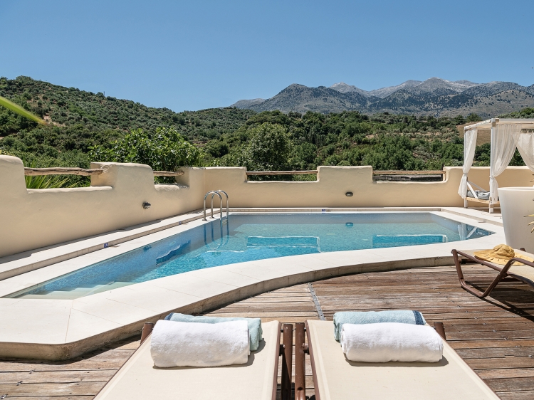 Verekinthos Villas best boutique house to rent in gerolakos Chania- Krete