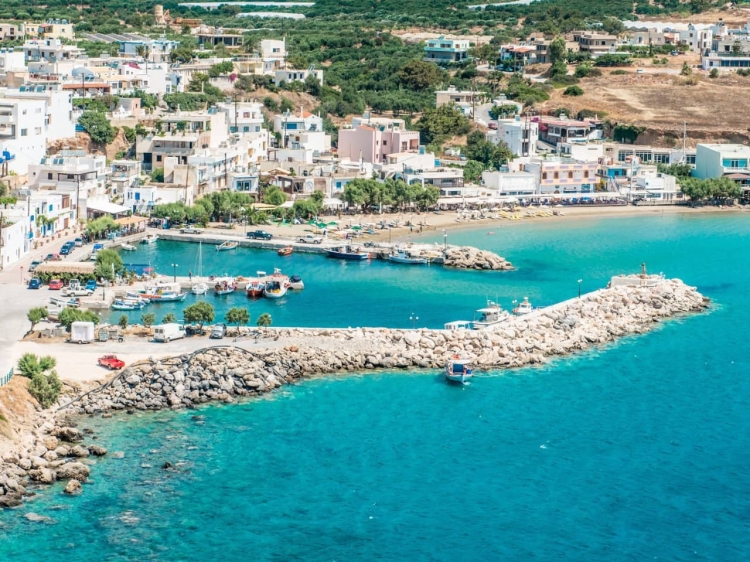 The White Houses villas and charming flat for rent in Makrigialos crete