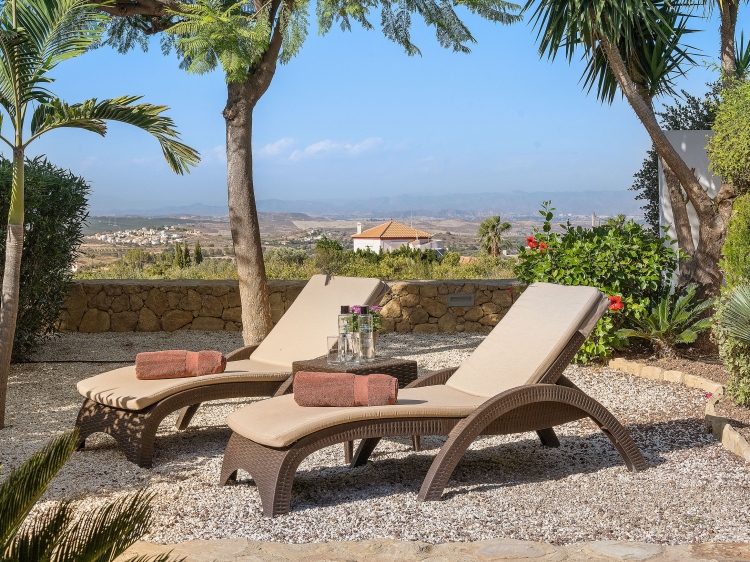 Exterior views of Cortijo El Sarmiento. Holidays in Mojácar, Almería. 