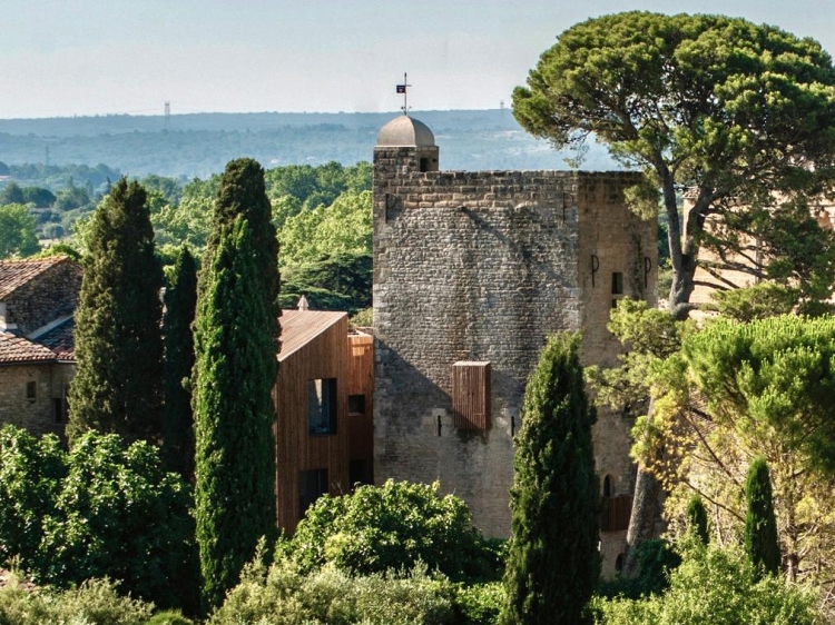 Tour Sarrazine de Montaren Uzès Provence France