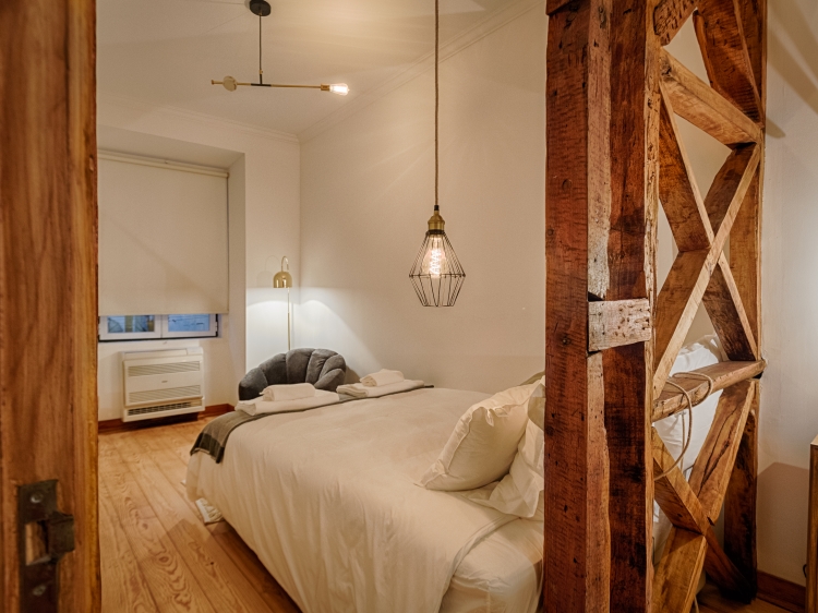 Master Historical 3 Bedrooms Apartment in Chiado 