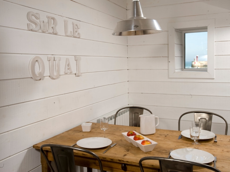 La Maisom Sur le Quai Charming fisherman's cottage blending authenticity with a contemporary spirit, featuring a stunning sea-view terrace.