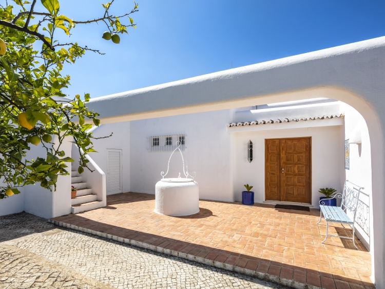 Vila Cristina nice holiday home Algarve Portugal house with pool Secretplaces