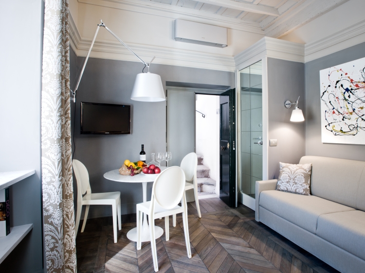Casa Montani Luxury Holiday apartment in central Rome Italy