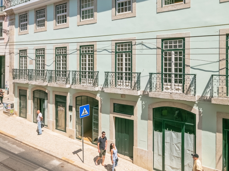Almaria Edifício Officina Real beautiful apartments in the center of Lisbon