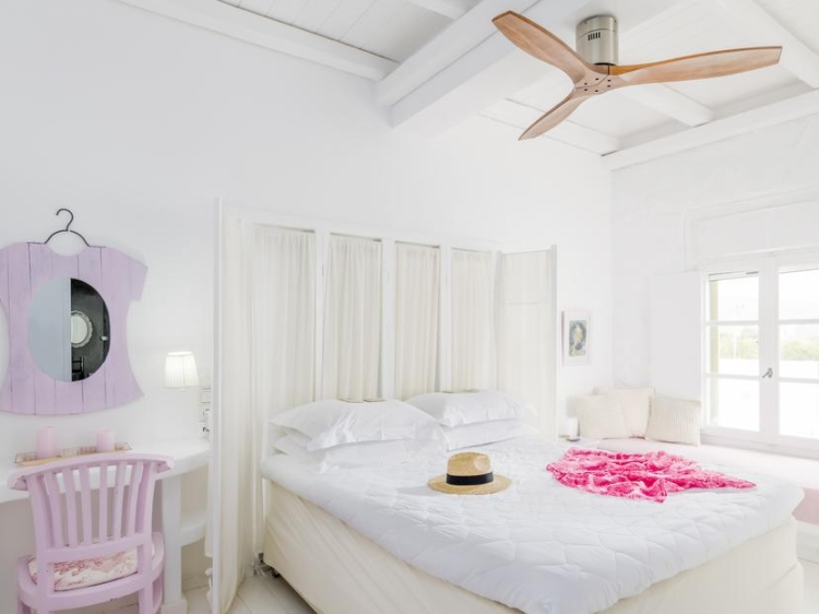 Captain Zeppos Boutique Suites