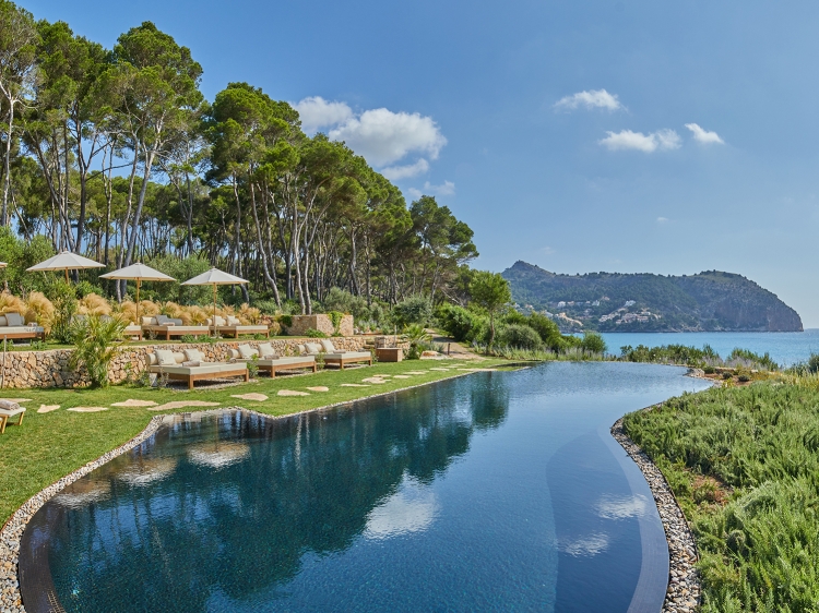 infinity pool