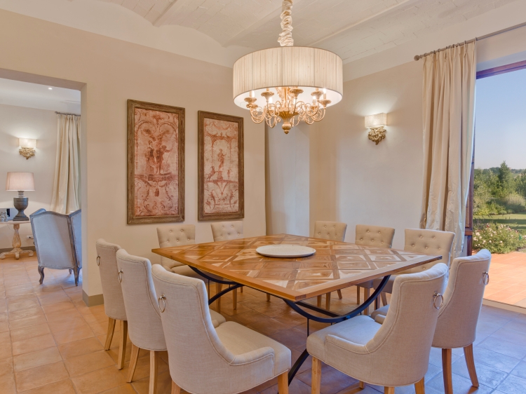 Separate dining room