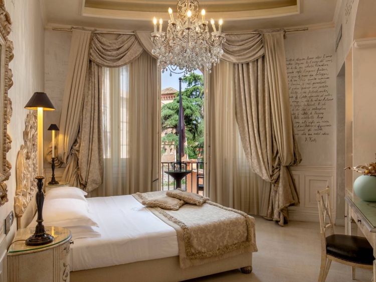 Hotel San Anselmo small and beutifull hotel in Rome