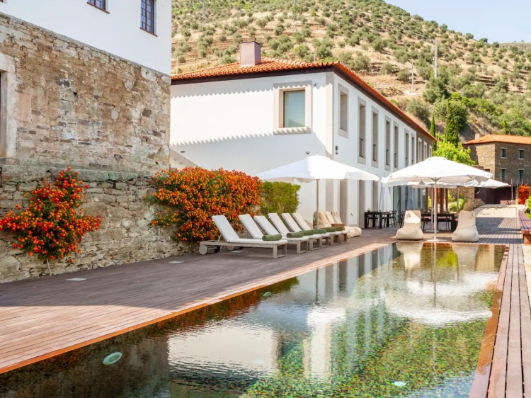 Quinta de Merouço Villa Douro Portugal swimming pool