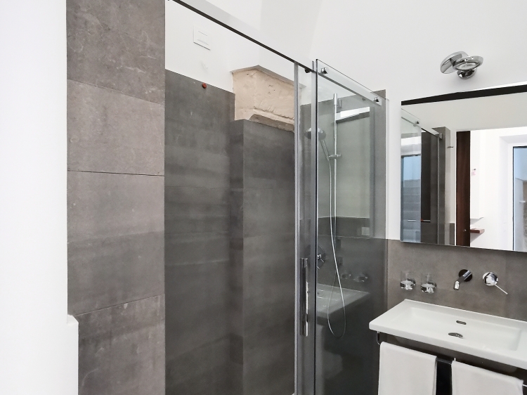 Suite 1 Bathroom - B&B Palazzo Charlie - Lecce, Puglia (IT) - Secretplaces