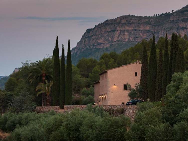 surrounding area, terra dominicata hotel winery, spain, secretplaces