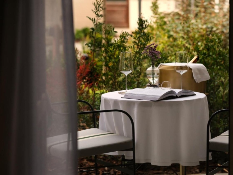 Eunice Gastronómico Boutique Hotel garden in Salamanca