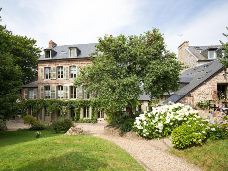 La Maison du Parc Cottage Honfleur Holiday Apartments Breakfast included Secluded Holiday France 