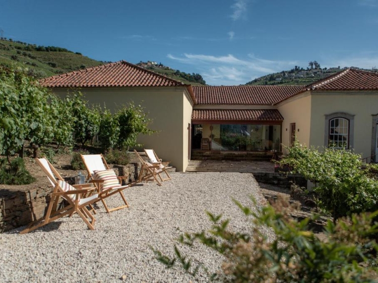 Quinta Casa Amarela charming and  small hotel in Lamego douro river