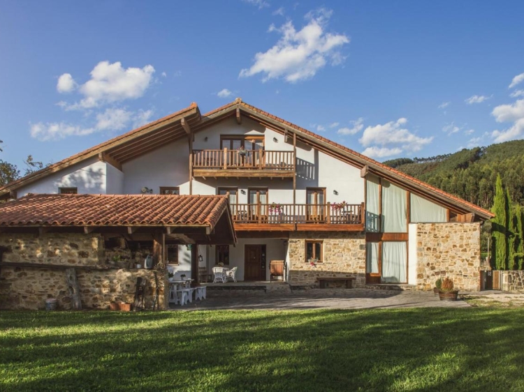 Casa Rural Errota-barri boutique hotel basque country Spain