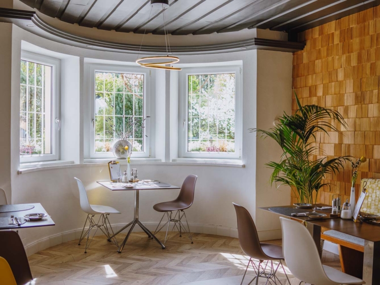 Breakfast room
