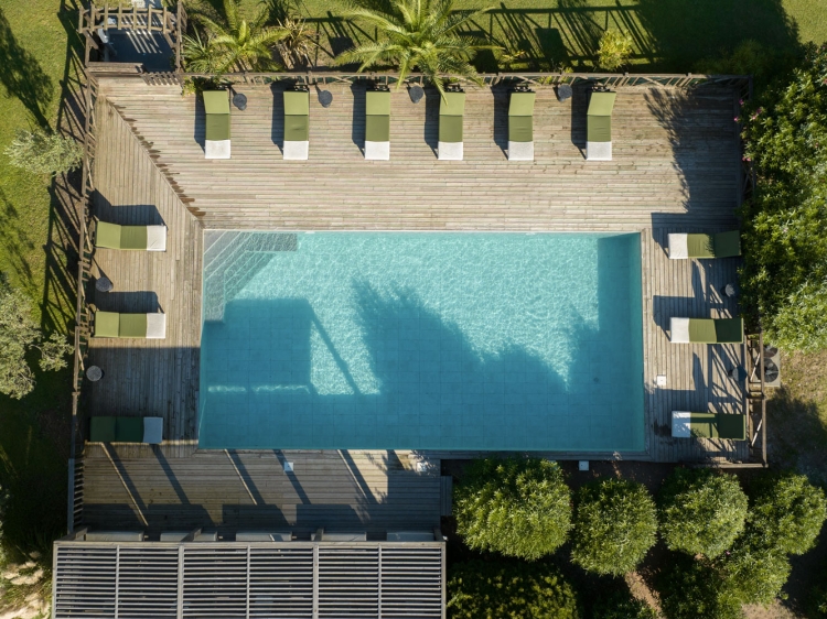 Résidence Casarina – Charming hotel and apartments with a pool near Bonifacio, Corsica.