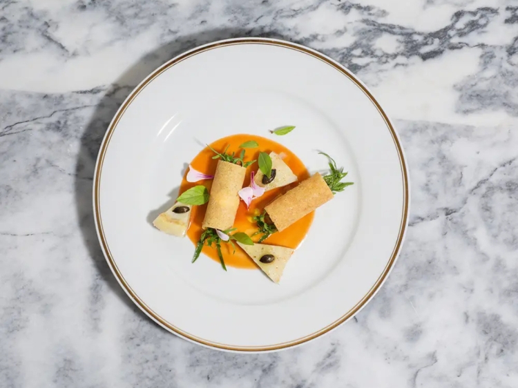 Ha(a)ïtza luxury hotel. Charming hotel in Pyla-sur-Mer, France. Family holidays. Hotel with Michelin star restaurant. Gourmet trip. Heated swimming pool and spa and wellness centre. 