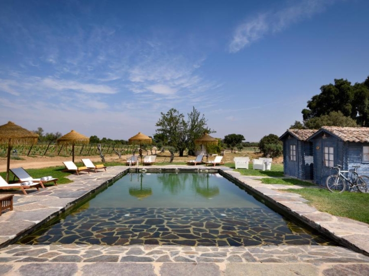 Casas da Quinta de Cima – Charming villas and B&B near Évora, with a swimming pool and horse riding in the heart of Alentejo.