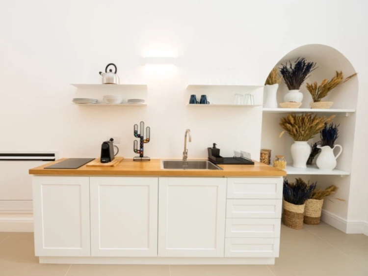 CSA - Corte Sant'Angelo - Suite Monopoli Bari. Charming hotel in Bari. Room with kitchenette. The best hotels in the centre of Monopoli. Holidays in Bari. Charming holiday flats. 