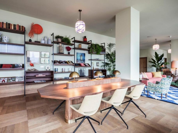 Hotel Twenty Eight. Charming flats. Self-catering hotel. Best hotels in the centre of Amsterdam. Holiday flats. 