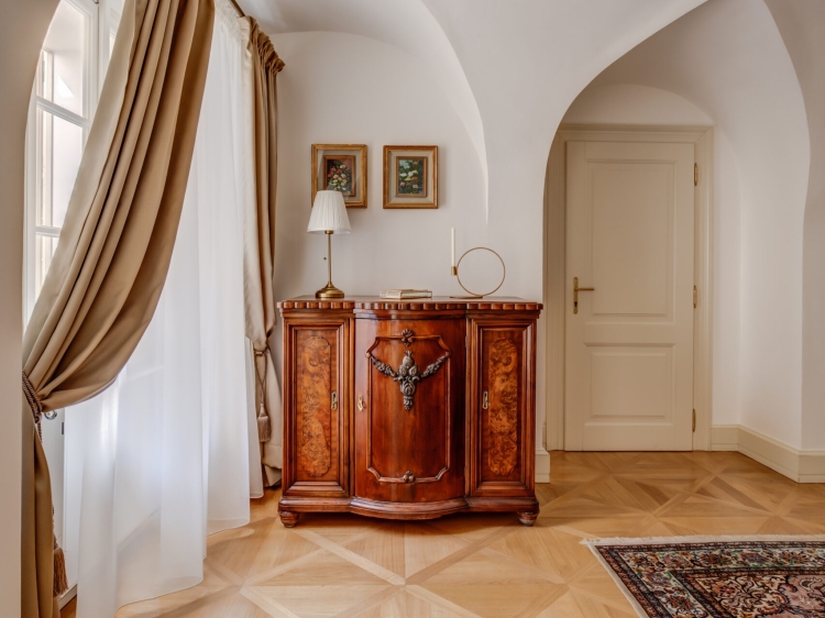 Nerudova 211 Hotel. Boutique hotel in Prague. Charming hotels in the centre of Prague. City breaks. Family getaways. Family-run boutique hotel.