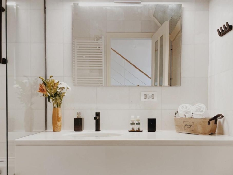 Bathroom, Sink, Mirror, Towels, Flowers