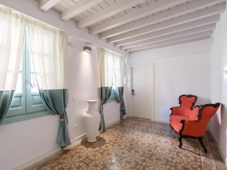Palacio Cabrera – Lillo: A charming Aparthotel in Granada