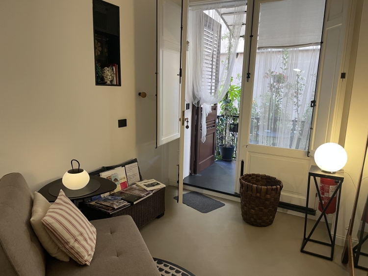 boutique apartment inside an Art Nouveau palazzo in Palermo. With original flooring, private patio and considered design, it sits in the elegant Libertà district, just 15 minutes on foot from the historic centre. A discreet urban base with character.