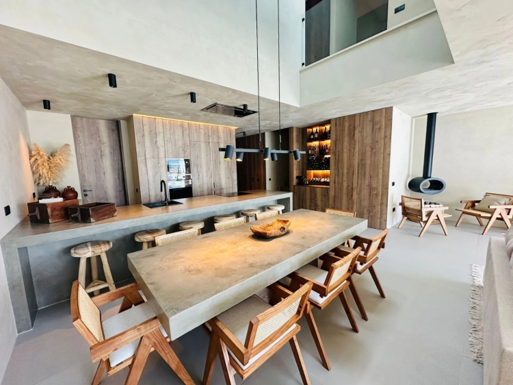 Porto Covo Beach House: An stylish beach house by the sea in Porto Covo