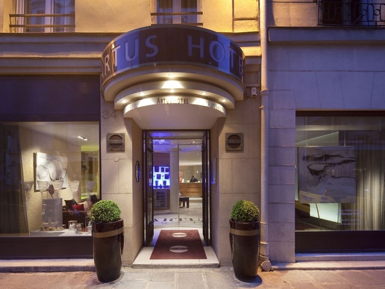 Artus Hotel - 