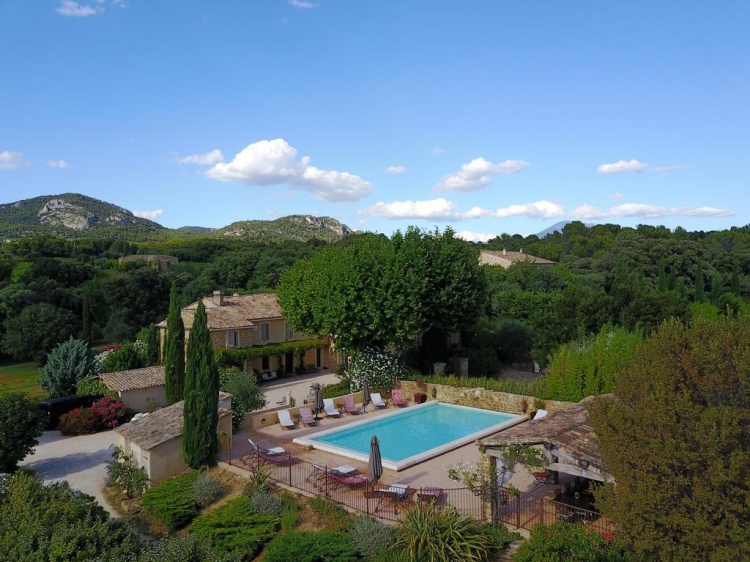 Le Clos Saint Saourde hotel Provence rhone best b&b swimning pool small