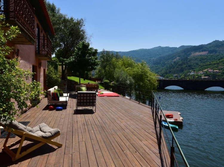 Casas de Pousadouro aparthotel in douro vale