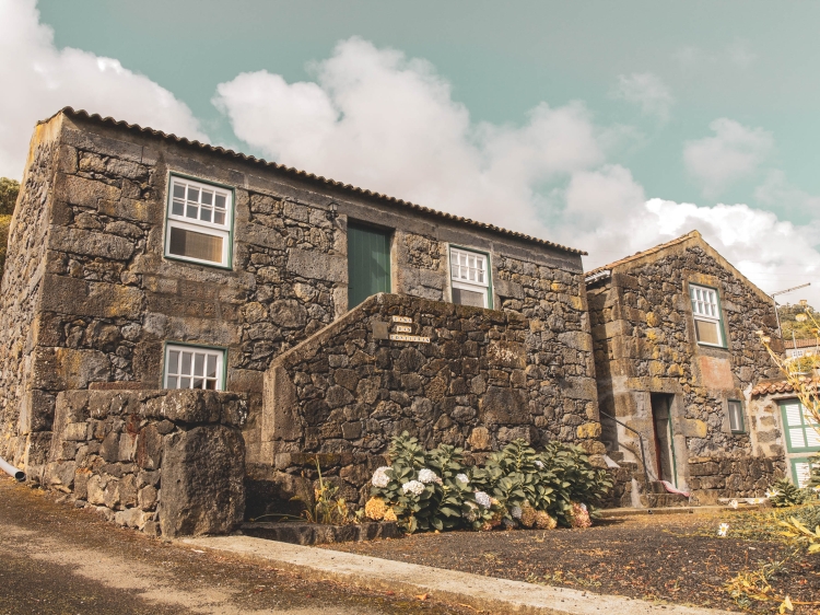 Adegas Do Pico