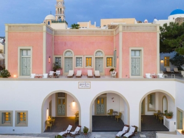 Aria Lito Mansion - Bed and Breakfast in Fira, Cyclades