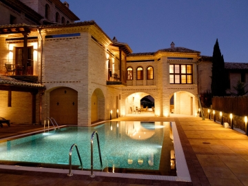 Villa de Alquezar - Hotel in Alquézar, Aragón