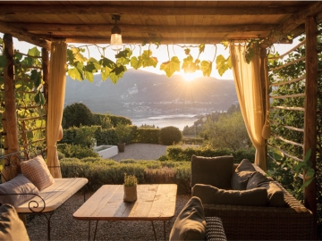 La Darbia - Holiday Apartments in Vacciago di Ameno, Lake Como, Lake Maggiore