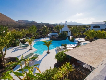 Finca Malvasia - Holiday Apartments in Masdache, Canary Islands