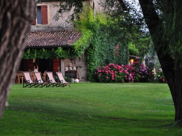 La Finestra Sul Fiume - Bed and Breakfast in Valeggio sul Mincio, Lake Garda & Lake Iseo