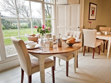 Trewornan Manor - Bed and Breakfast in Wadebridge, Cornwall