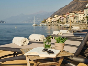 Hotel Villa Aurora - Bed and Breakfast in Lezzeno, Lake Como, Lake Maggiore