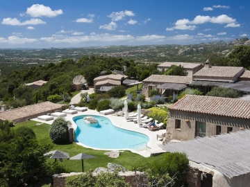 Petra Segreta Resort - Luxury Hotel in San Pantaleo, Sardinia