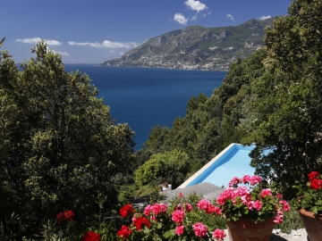 Villa Amalfi Views - Holiday home villa in Maiori, Amalfi, Capri & Sorrento