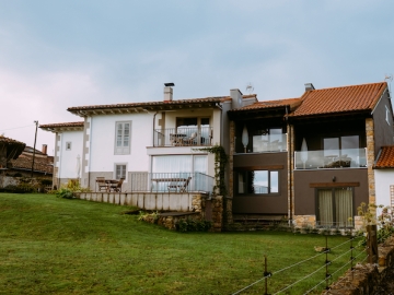 el gran sueño b&b - Bed and Breakfast or self-catering in Pintueles, Asturias