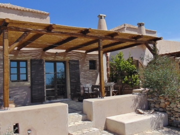 Traditional guesthouse Xenonas Fos ke Choros - Boutique Hotel in Pitsinades, Ionian Islands