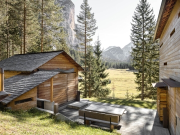 Mountain Lodge Tamersc - Holiday home villa in San Vigilio di Marebbe, South Tyrol