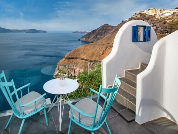 Athina Luxury Suites - Boutique Hotel in Fira, Cyclades