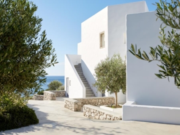 Milos Breeze Boutique Hotel - Luxury Hotel in Pollonia, Cyclades